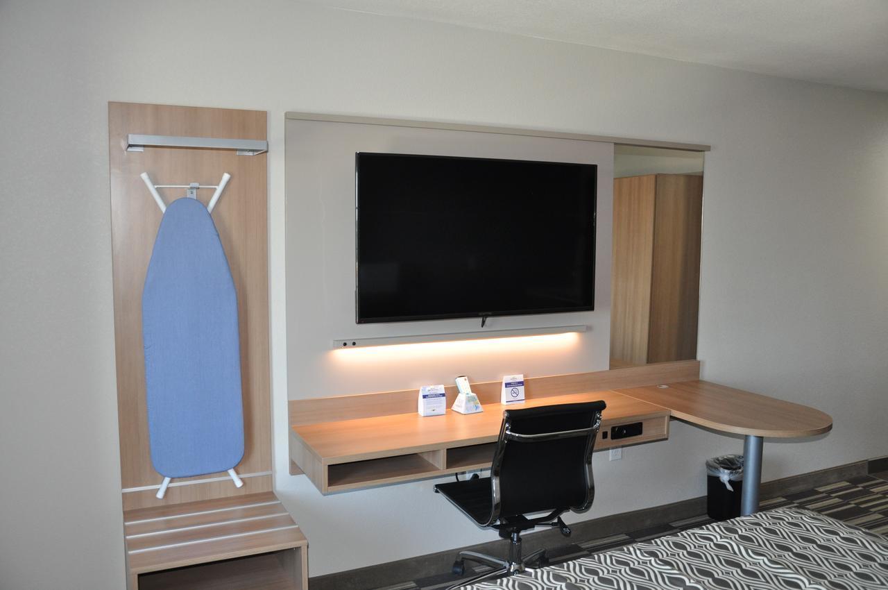 Microtel Inn & Suites By Wyndham Λούμποκ Εξωτερικό φωτογραφία