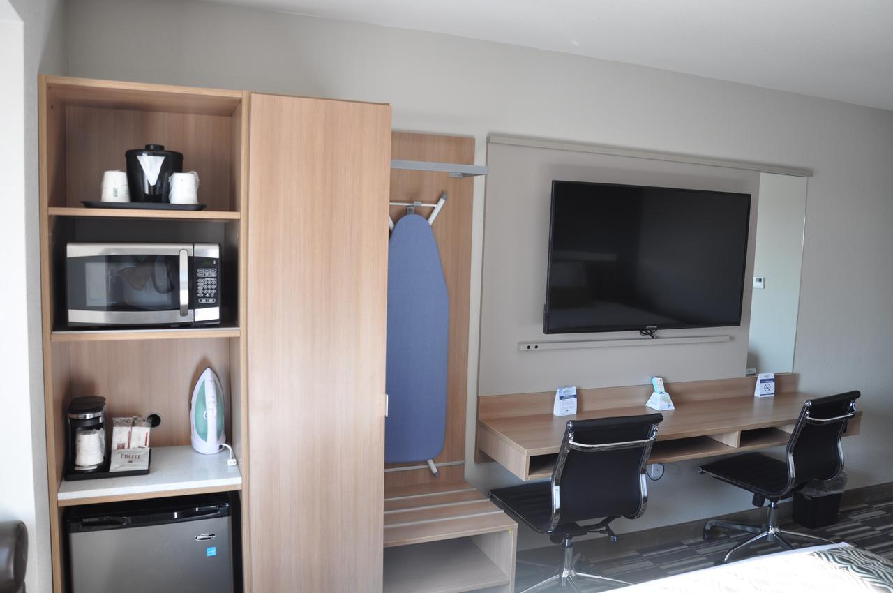Microtel Inn & Suites By Wyndham Λούμποκ Εξωτερικό φωτογραφία